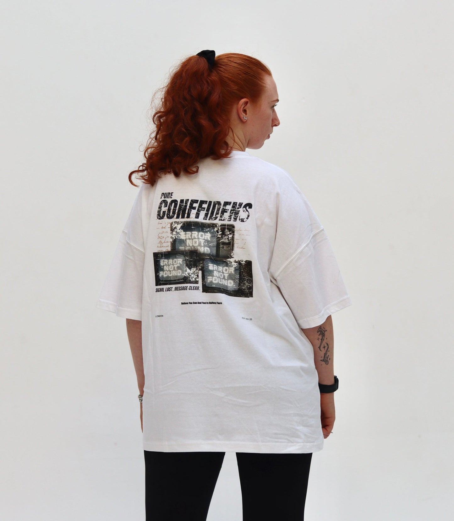 CONFFIDENS Premium Oversized T-shirt