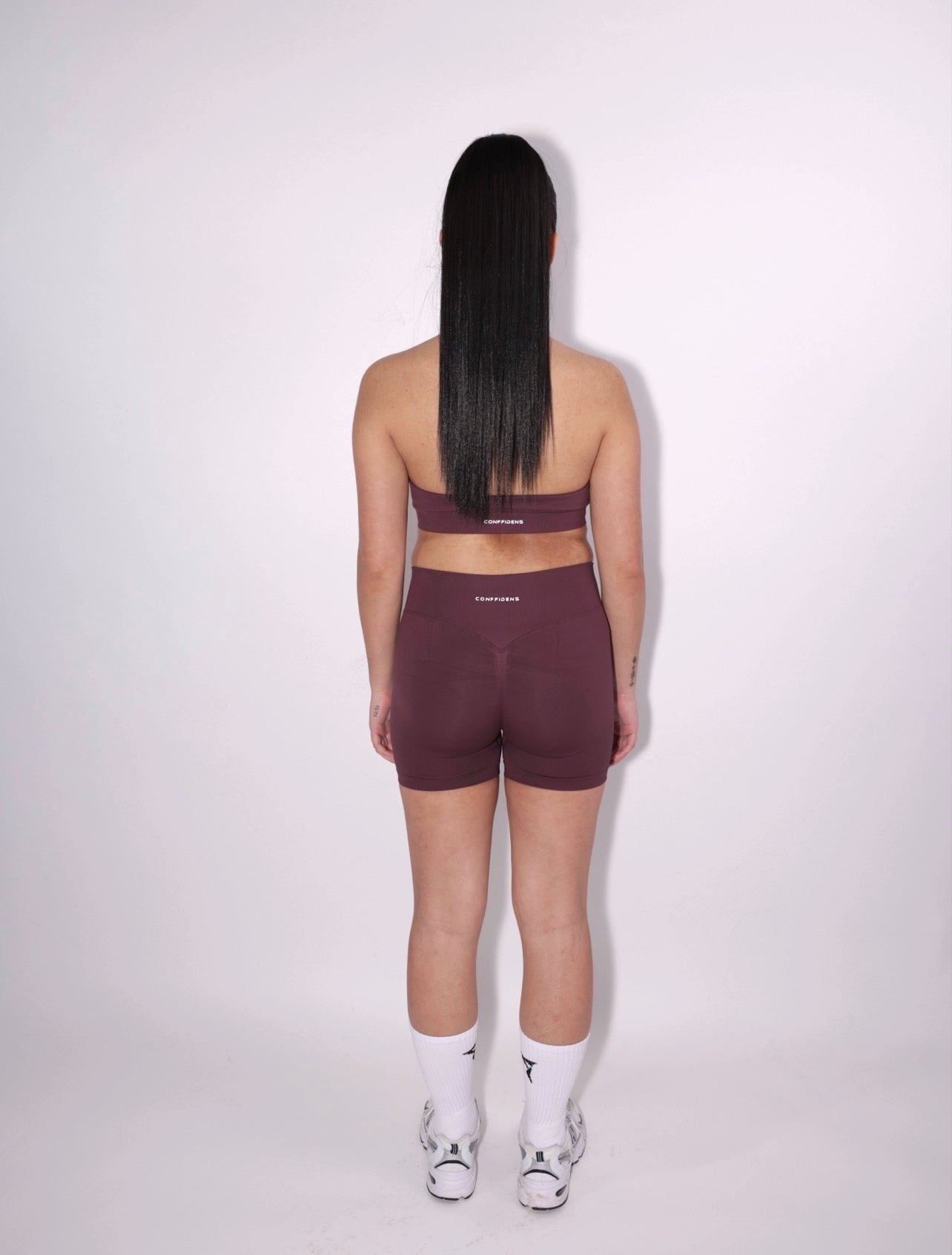 CONFFIDENS Seamless Shorts